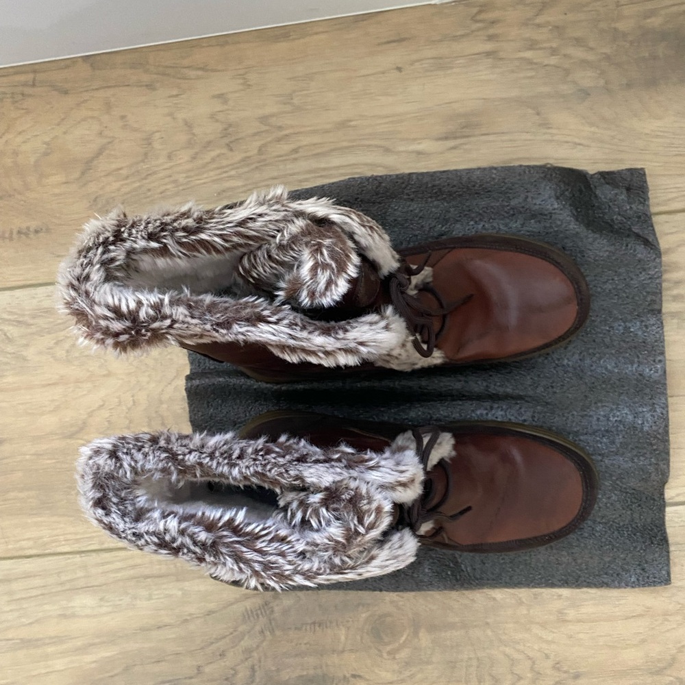 Ecco Snow Boots View 3